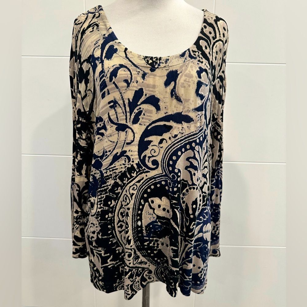 Chico's Tan Long Sleeve Graphic Blouse size large